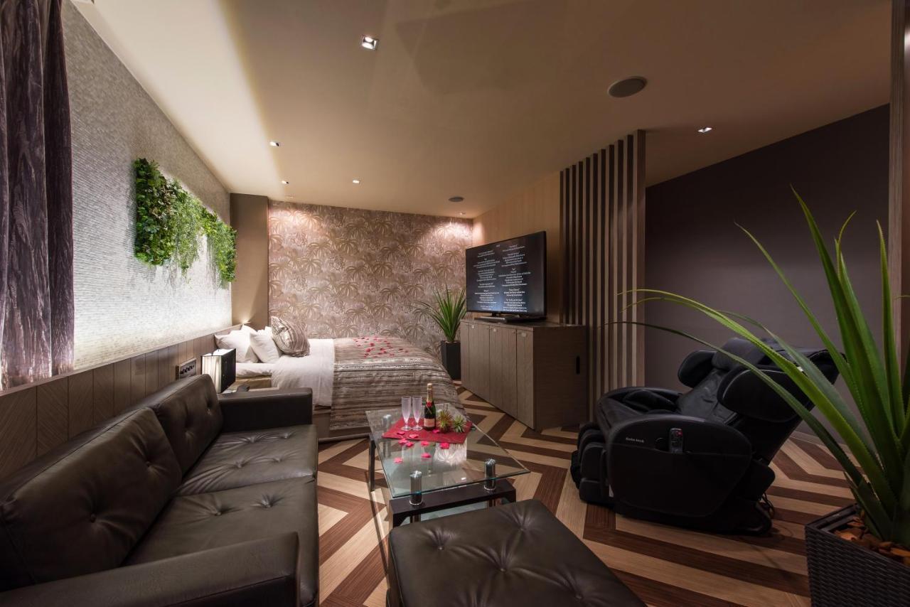 סאיטאמה Hotel Lotus Iwatsuki (Adults Only) מראה חיצוני תמונה