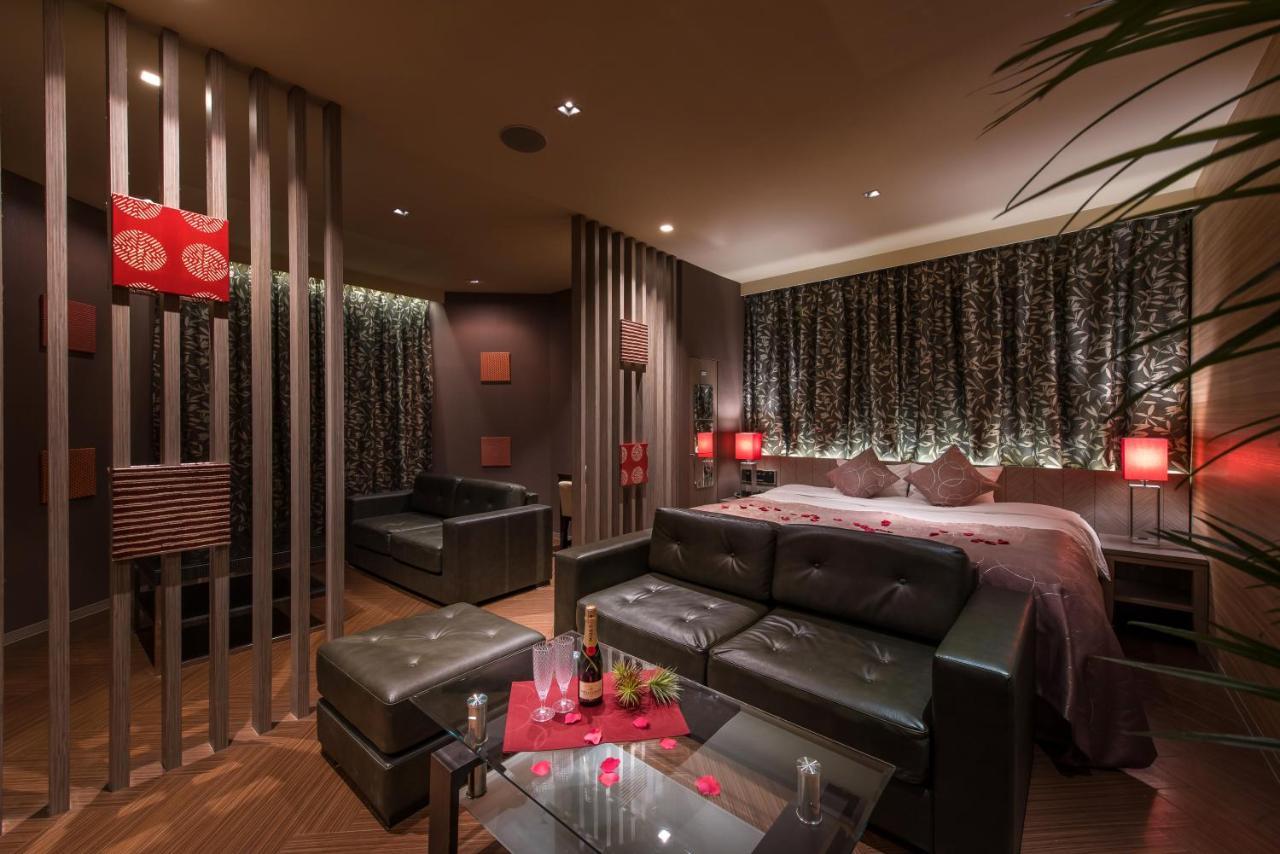 סאיטאמה Hotel Lotus Iwatsuki (Adults Only) מראה חיצוני תמונה